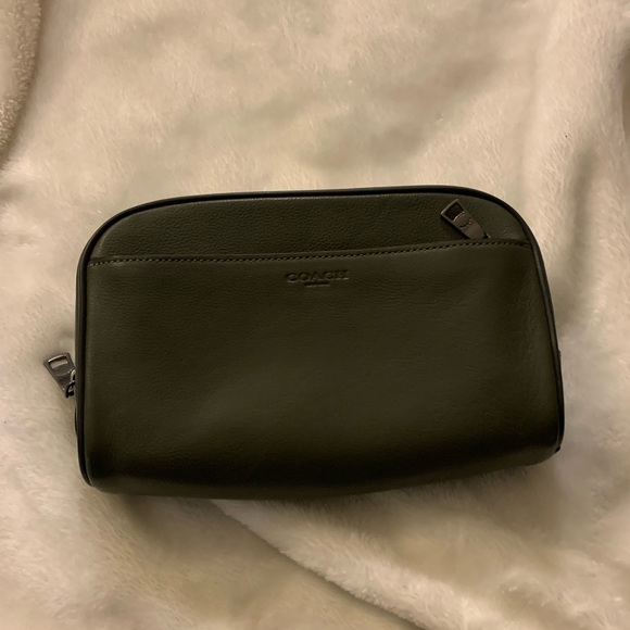 Coach Toiletry Bag - Picture 1 of 3